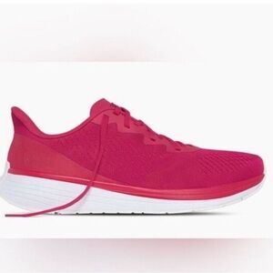 NIB Lane-Eight The Relay Trainer in Pink size US 7 $150‎